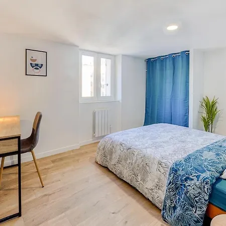 Place De L'equerre - 3 Bedroom アパート