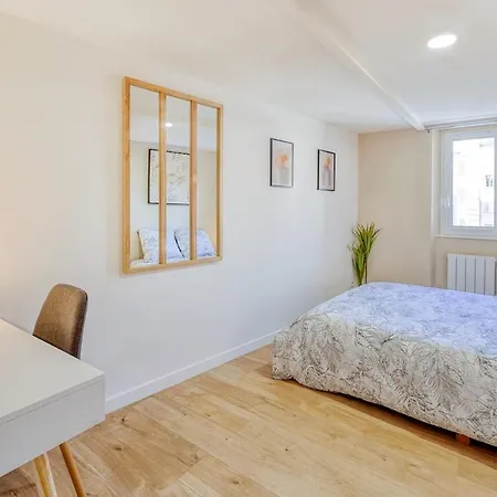 Place De L'equerre - 3 Bedroom